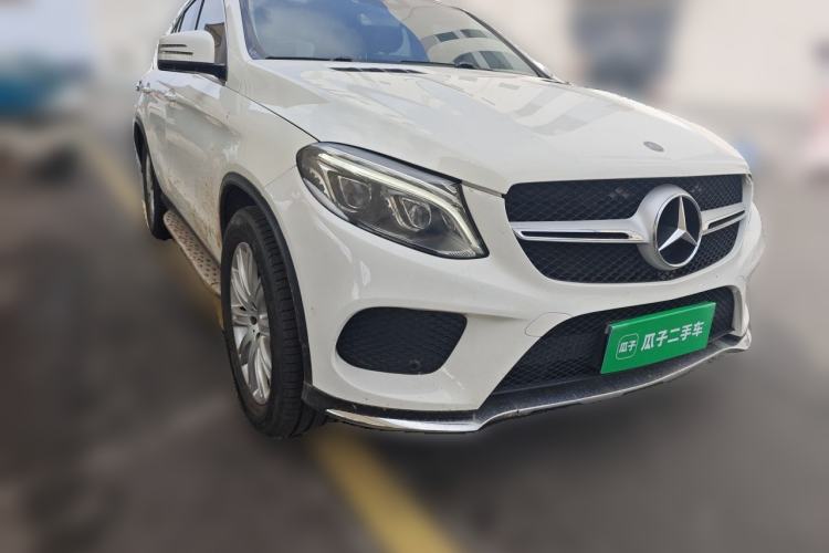 Used Mercedes-Benz GLE Coupe 2015 GLE 320 4MATIC Coupe SUV Front Right 45 Deg