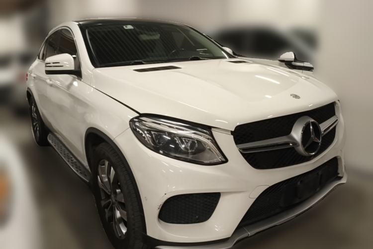 Used Mercedes-Benz GLE Coupe 2015 GLE 400 4MATIC Coupe SUV Front Right 45 Deg