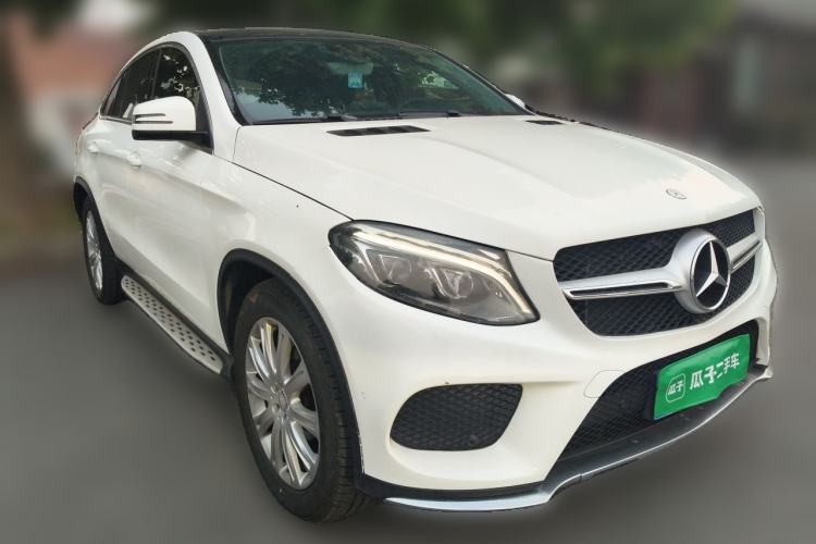 Used Mercedes-Benz GLE Coupe 2015 GLE 320 4MATIC Coupe SUV Front Right 45 Deg