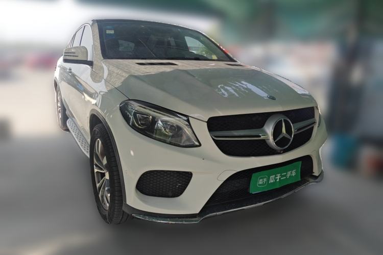 Used Mercedes-Benz GLE Coupe 2015 GLE 400 4MATIC Coupe SUV Front Right 45 Deg