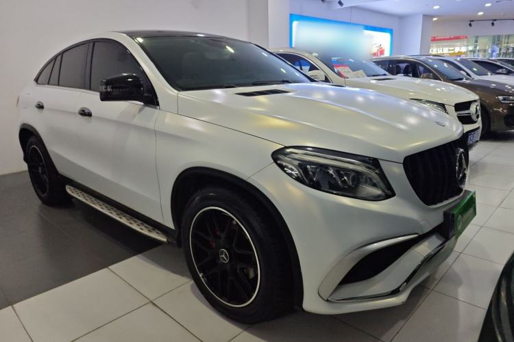 Used Mercedes-Benz GLE Coupe 2015 GLE 320 4MATIC Coupe SUV Front Right 45 Deg