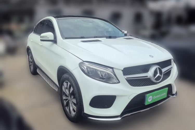 Used Mercedes-Benz GLE Coupe 2015 GLE 400 4MATIC Coupe SUV Front Right 45 Deg