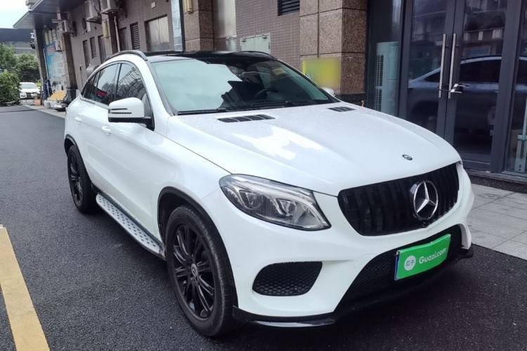Used Mercedes-Benz GLE Coupe 2015 GLE 320 4MATIC Coupe SUV Front Right 45 Deg