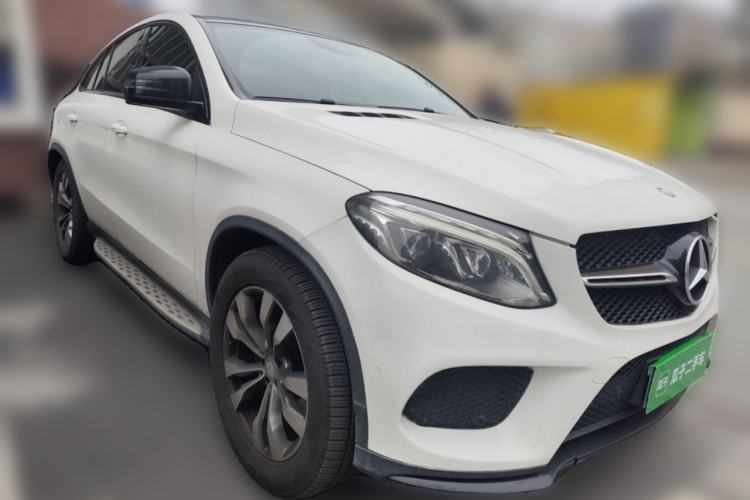 Used Mercedes-Benz GLE Coupe 2015 GLE 400 4MATIC Coupe SUV Front Right 45 Deg