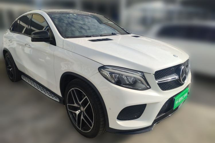 Used Mercedes-Benz GLE Coupe 2015 GLE 450 AMG 4MATIC Coupe SUV Front Right 45 Deg