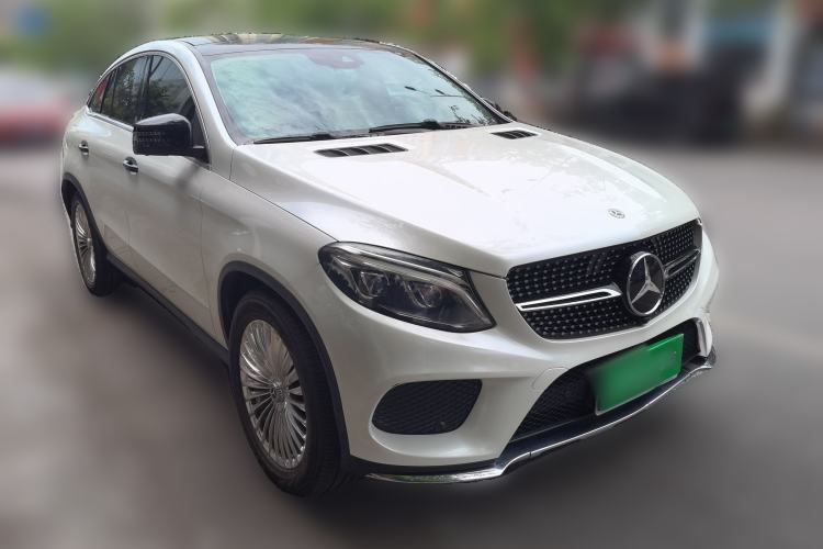 Used Mercedes-Benz GLE Coupe 2015 GLE 320 4MATIC Coupe SUV Front Right 45 Deg
