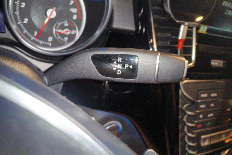 Used Mercedes-Benz GLE Coupe 2015 GLE 400 4MATIC Coupe SUV Gear Lever