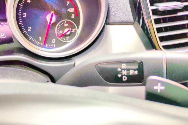 Used Mercedes-Benz GLE Coupe 2015 GLE 320 4MATIC Coupe SUV Gear Lever