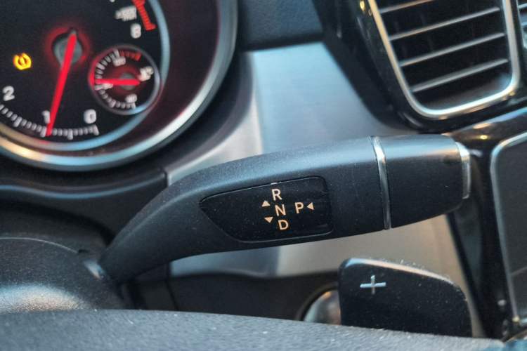 Used Mercedes-Benz GLE Coupe 2015 GLE 320 4MATIC Coupe SUV Gear Lever