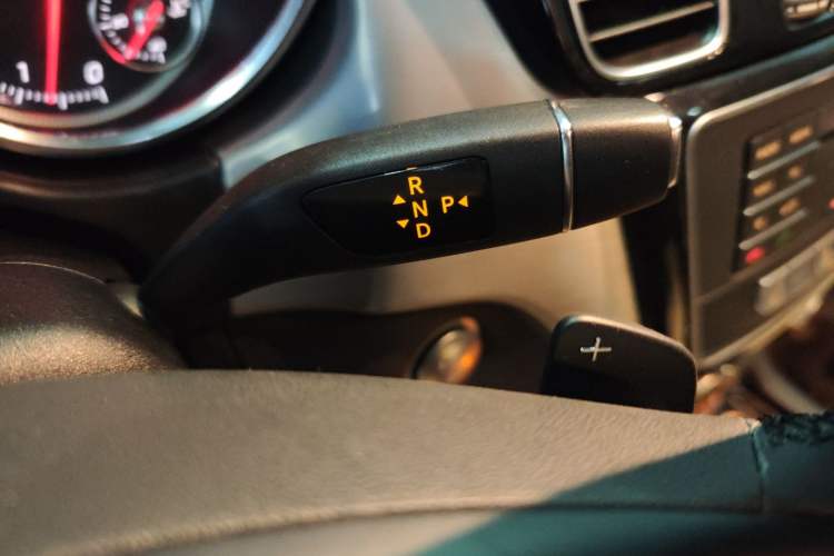 Used Mercedes-Benz GLE Coupe 2015 GLE 320 4MATIC Coupe SUV Gear Lever