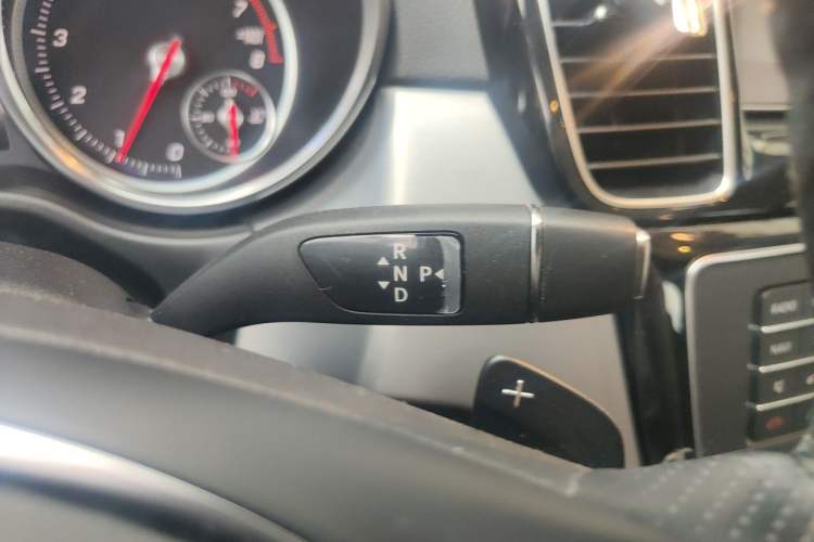 Used Mercedes-Benz GLE Coupe 2015 GLE 320 4MATIC Coupe SUV Gear Lever
