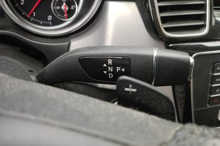 Used Mercedes-Benz GLE Coupe 2015 GLE 320 4MATIC Coupe SUV Gear Lever