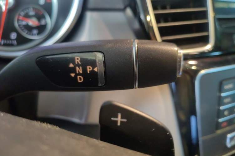 Used Mercedes-Benz GLE Coupe 2015 GLE 320 4MATIC Coupe SUV Gear Lever