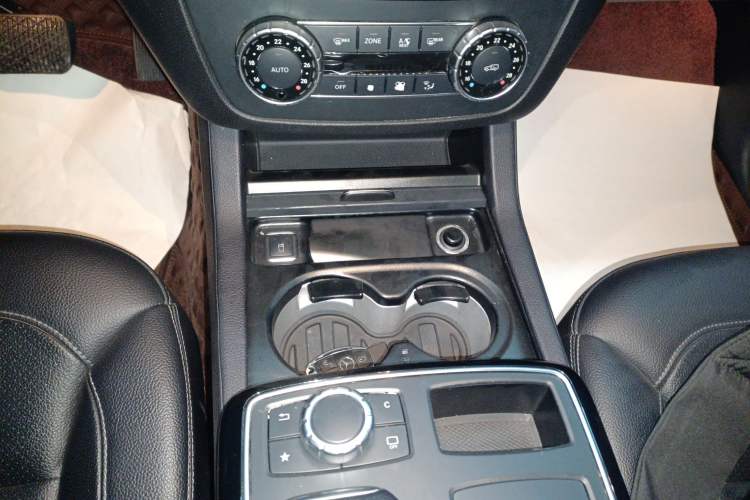 Used Mercedes-Benz GLE Coupe 2015 GLE 320 4MATIC Coupe SUV Gear Lever