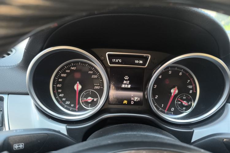 Used Mercedes-Benz GLE Coupe 2015 GLE 320 4MATIC Coupe SUV Instrument Cluster