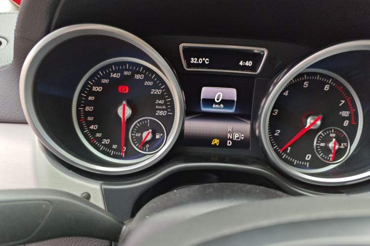 Used Mercedes-Benz GLE Coupe 2015 GLE 320 4MATIC Coupe SUV Instrument Cluster