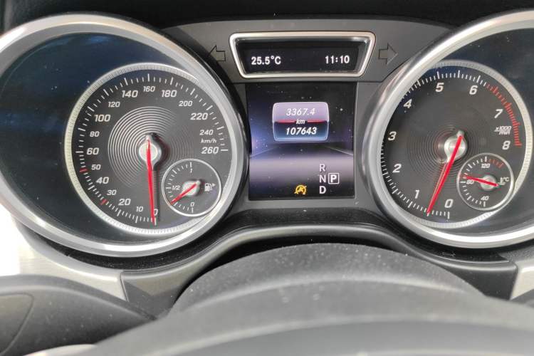 Used Mercedes-Benz GLE Coupe 2015 GLE 320 4MATIC Coupe SUV Instrument Cluster