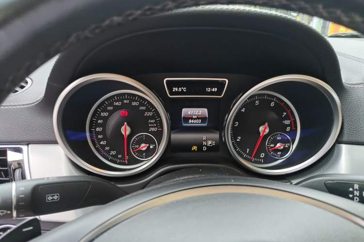 Used Mercedes-Benz GLE Coupe 2015 GLE 320 4MATIC Coupe SUV Instrument Cluster