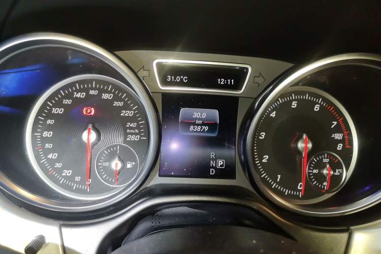 Used Mercedes-Benz GLE Coupe 2015 GLE 320 4MATIC Coupe SUV Instrument Cluster