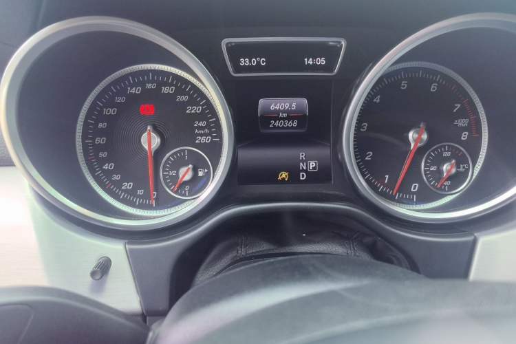 Used Mercedes-Benz GLE Coupe 2015 GLE 400 4MATIC Coupe SUV Instrument Cluster