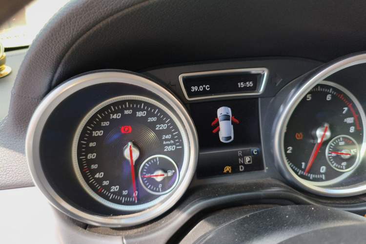 Used Mercedes-Benz GLE Coupe 2015 GLE 320 4MATIC Coupe SUV Instrument Cluster
