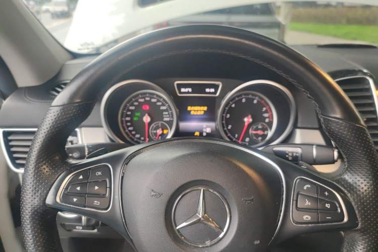 Used Mercedes-Benz GLE Coupe 2015 GLE 320 4MATIC Coupe SUV Instrument Cluster