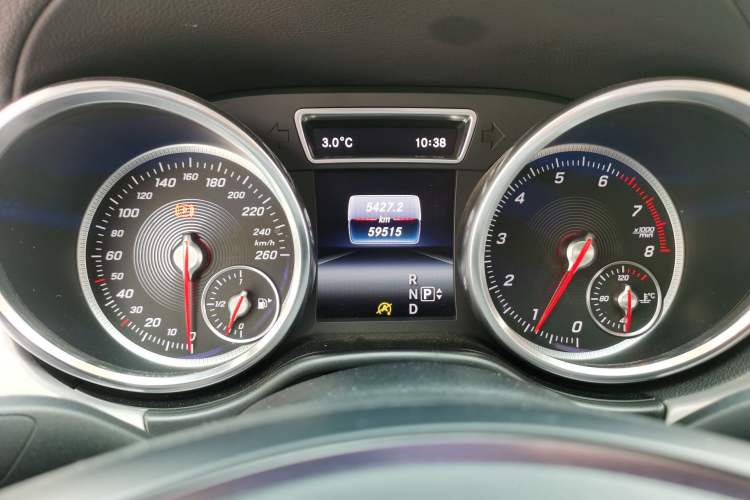 Used Mercedes-Benz GLE Coupe 2015 GLE 320 4MATIC Coupe SUV Instrument Cluster
