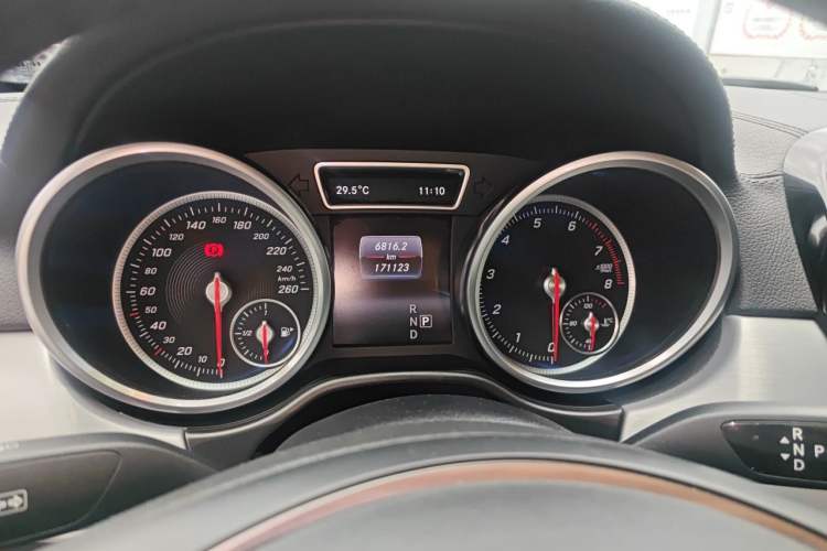 Used Mercedes-Benz GLE Coupe 2015 GLE 320 4MATIC Coupe SUV Instrument Cluster