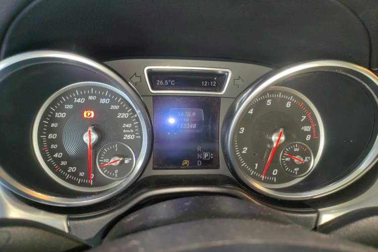 Used Mercedes-Benz GLE Coupe 2015 GLE 320 4MATIC Coupe SUV Instrument Cluster