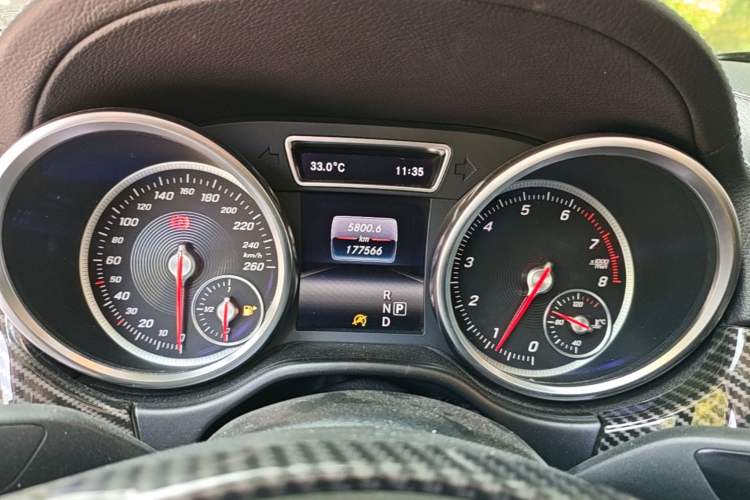 Used Mercedes-Benz GLE Coupe 2015 GLE 400 4MATIC Coupe SUV Instrument Cluster