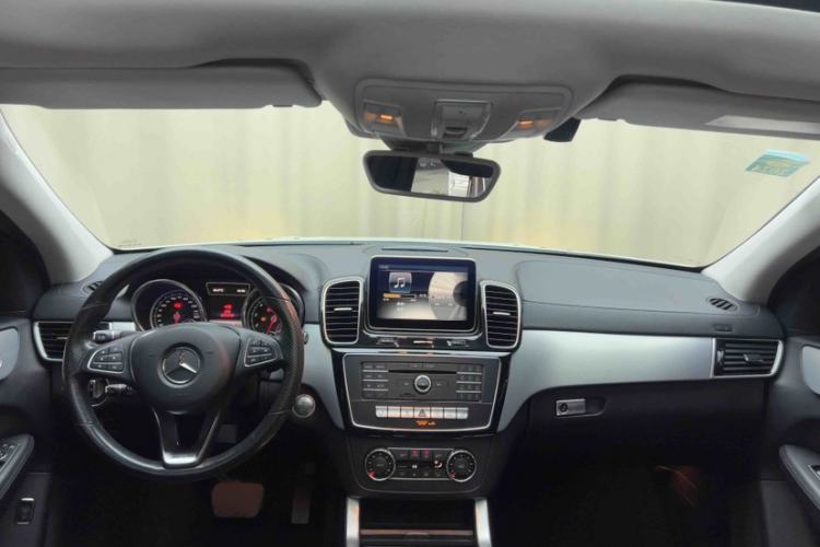 Used Mercedes-Benz GLE Coupe 2015 GLE 320 4MATIC Coupe SUV Interior 1