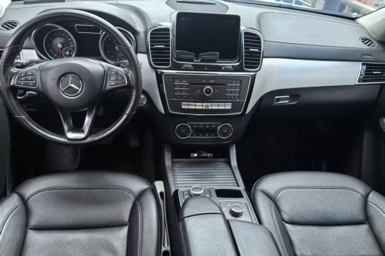 Used Mercedes-Benz GLE Coupe 2015 GLE 320 4MATIC Coupe SUV Interior 1
