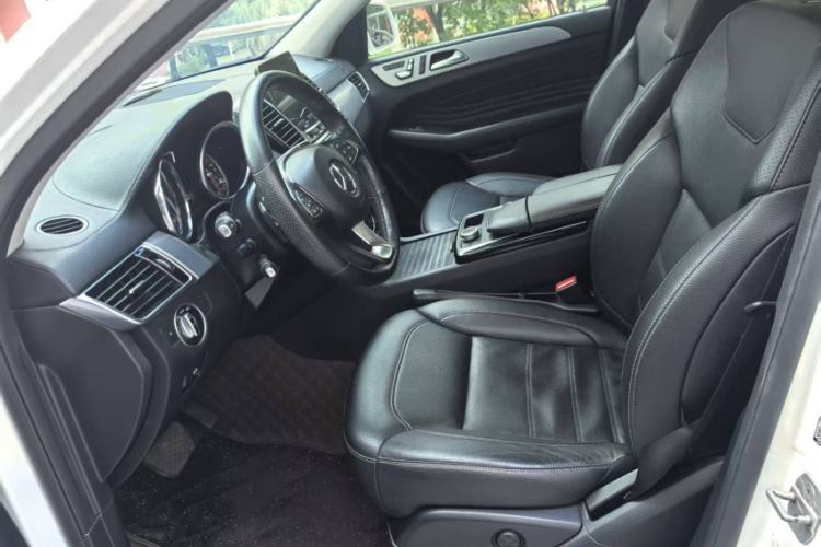 Used Mercedes-Benz GLE Coupe 2015 GLE 320 4MATIC Coupe SUV Interior 6