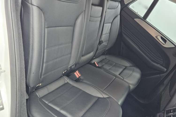 Used Mercedes-Benz GLE Coupe 2015 GLE 320 4MATIC Coupe SUV Interior 7