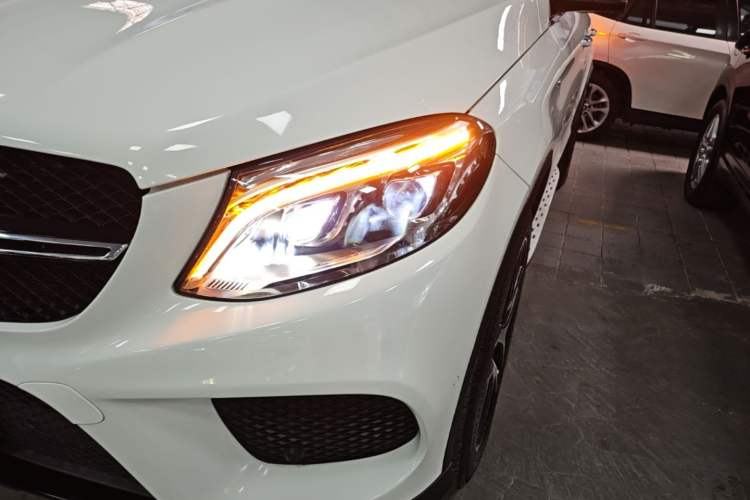 Used Mercedes-Benz GLE Coupe 2015 GLE 450 AMG 4MATIC Coupe SUV Left Front Headlight