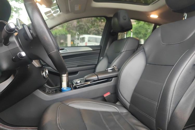 Used Mercedes-Benz GLE Coupe 2015 GLE 320 4MATIC Coupe SUV Left Front Seat