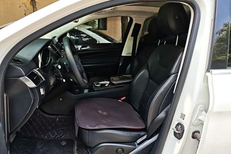 Used Mercedes-Benz GLE Coupe 2015 GLE 400 4MATIC Coupe SUV Left Front Seat