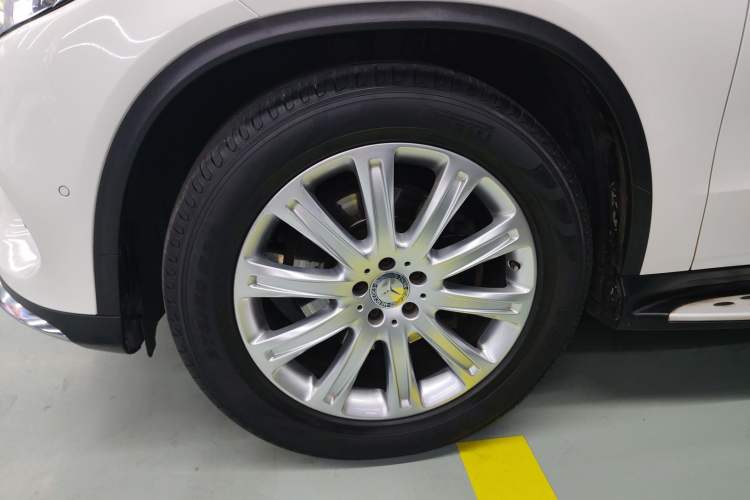 Used Mercedes-Benz GLE Coupe 2015 GLE 320 4MATIC Coupe SUV Left Front Wheel Hub