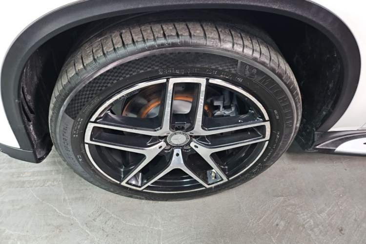 Used Mercedes-Benz GLE Coupe 2015 GLE 450 AMG 4MATIC Coupe SUV Left Front Wheel Hub