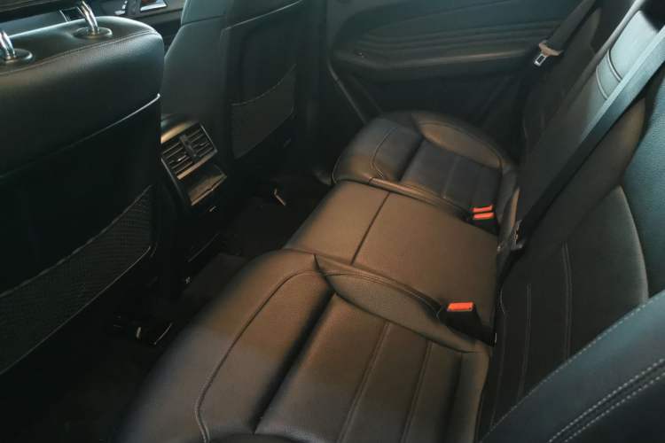 Used Mercedes-Benz GLE Coupe 2015 GLE 320 4MATIC Coupe SUV Left Rear Seat