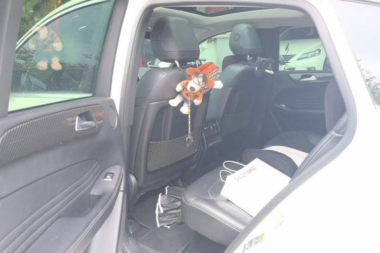 Used Mercedes-Benz GLE Coupe 2015 GLE 320 4MATIC Coupe SUV Left Rear Seat