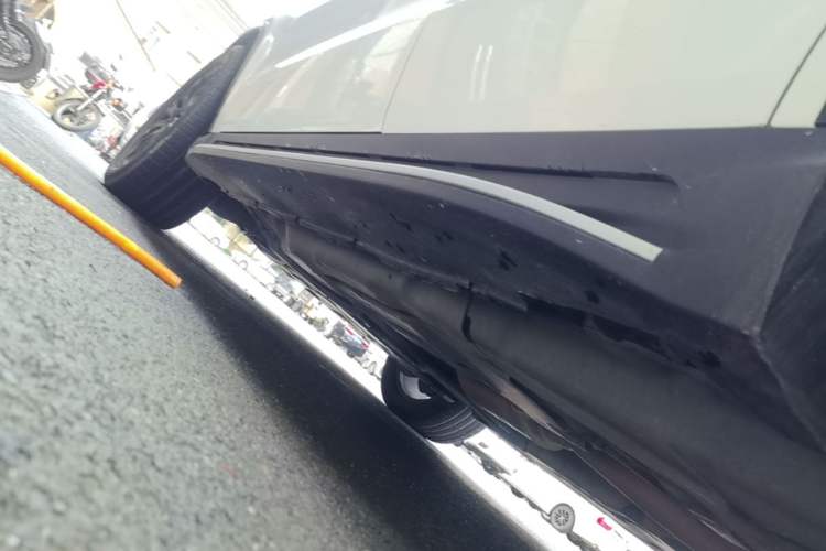 Used Mercedes-Benz GLE Coupe 2015 GLE 320 4MATIC Coupe SUV Left Side Sill
