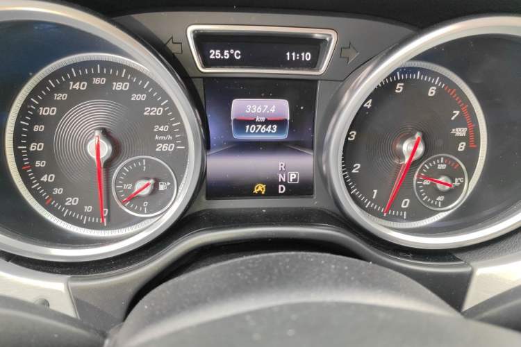 Used Mercedes-Benz GLE Coupe 2015 GLE 320 4MATIC Coupe SUV Odometer Close Up