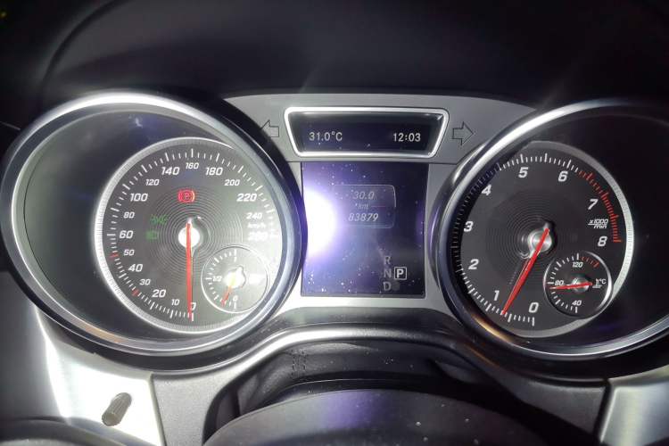 Used Mercedes-Benz GLE Coupe 2015 GLE 320 4MATIC Coupe SUV Odometer Close Up