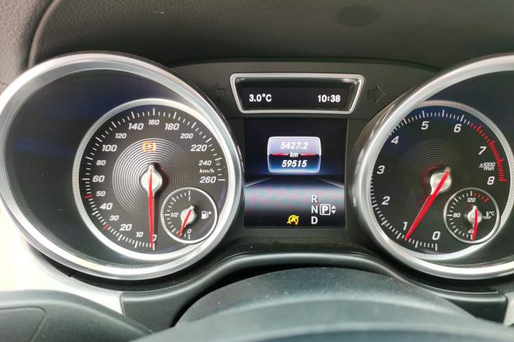 Used Mercedes-Benz GLE Coupe 2015 GLE 320 4MATIC Coupe SUV Odometer Close Up