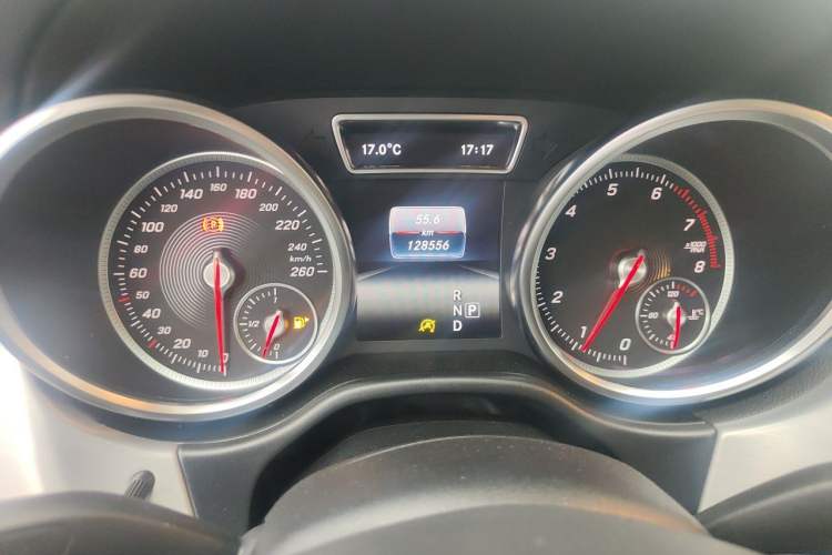 Used Mercedes-Benz GLE Coupe 2015 GLE 320 4MATIC Coupe SUV Odometer Close Up