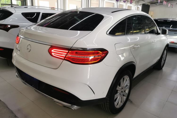 Used Mercedes-Benz GLE Coupe 2015 GLE 320 4MATIC Coupe SUV Rear Right 45 Deg