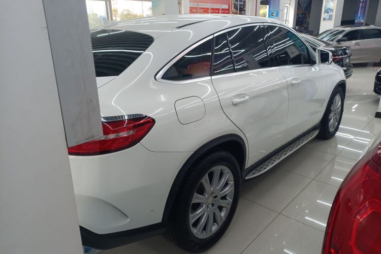 Used Mercedes-Benz GLE Coupe 2015 GLE 320 4MATIC Coupe SUV Rear Right 45 Deg