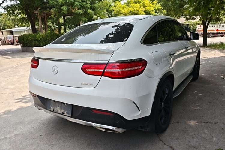 Used Mercedes-Benz GLE Coupe 2015 GLE 400 4MATIC Coupe SUV Rear Right 45 Deg