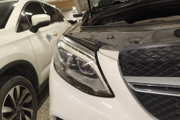 Used Mercedes-Benz GLE Coupe 2015 GLE 400 4MATIC Coupe SUV Right Front Headlight